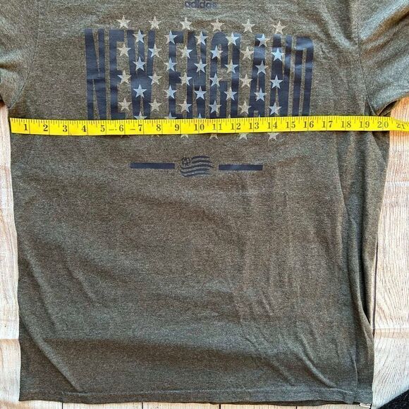 NWOT Adult Large Adidas Go-To Tee SS TShirt - Picture 4 of 5